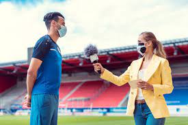 Exploring the Play-by-Play: What Does a Sports Broadcaster Actually Do?